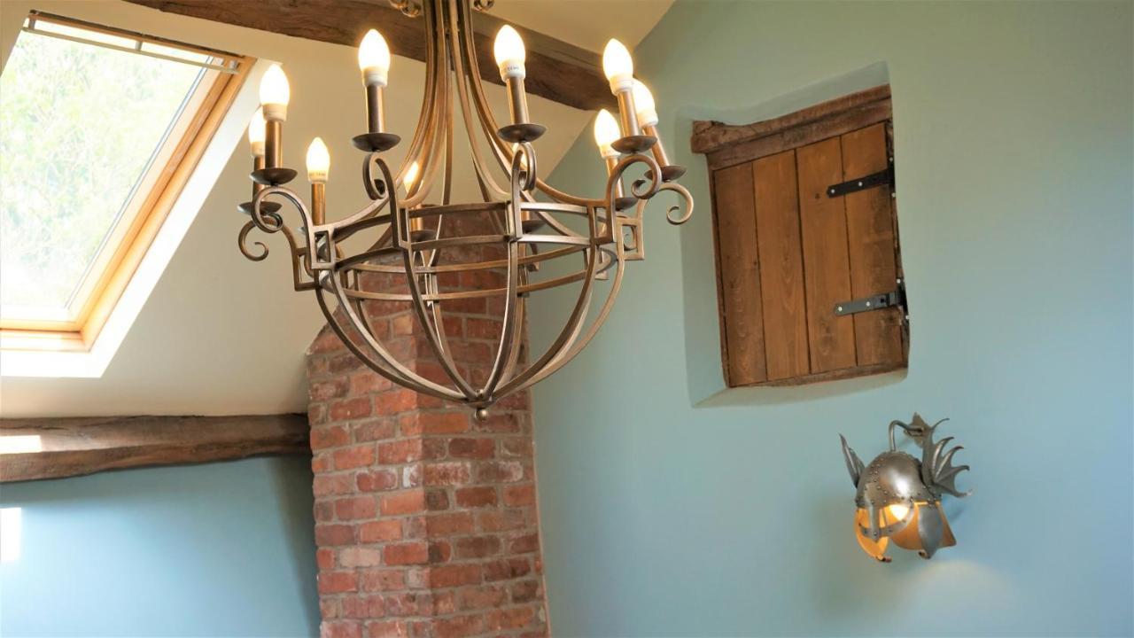 Sheep Dip Cottage - 5* Cyfie Farm, With Log Burner And Private Hot Tub Llanfyllin Exteriör bild