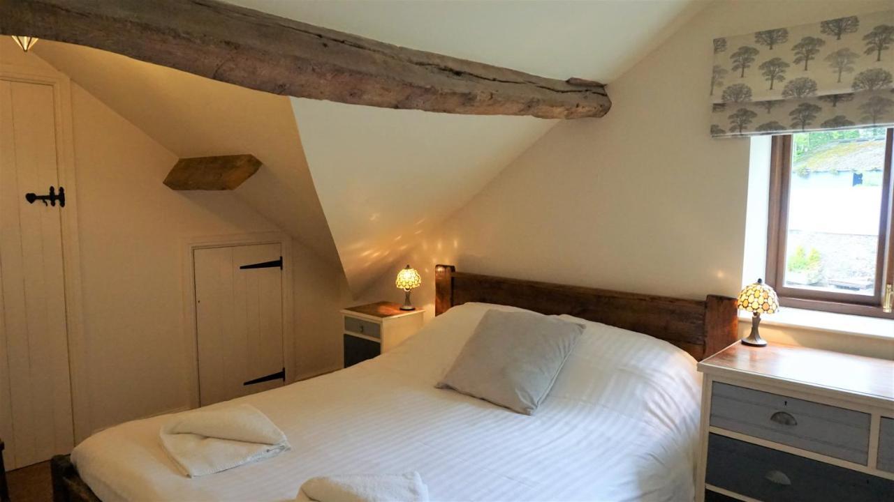 Sheep Dip Cottage - 5* Cyfie Farm, With Log Burner And Private Hot Tub Llanfyllin Exteriör bild